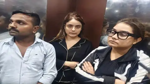 latest news subkuz - लखनऊ जेल में 45 महिलाओं के साथ बैरक में बंद श्रद्धा दुबे, किसी से नहीं की बात; सुबह 6 बजे जगाया गया