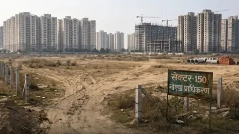 नोएडा स्पोर्ट्स सिटी के लिए 85 एकड़ जमीन की मांग पर ग्रामीणों ने जताया विरोध