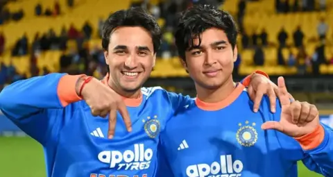 NZ vs IND: वैभव सूर्यवंशी को लेकर अभिषेक शर्मा ने कही बड़ी बात, बोले- बड़े भाई की तरह जिम्मेदारी निभाएंगे