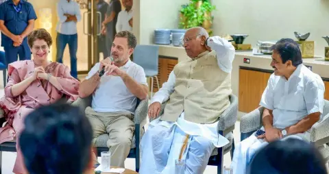 दिल्ली में आज सियासी मुकाबला: SIR पर सिटिजन्स फॉर डेमोक्रेसी की मॉक संसद, विपक्ष का जन महाभियोग