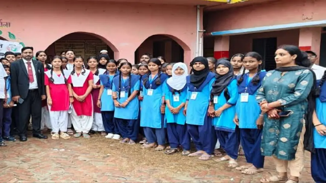 दरभंगा में सुरक्षित बचपन अभियान के तहत बच्चों को किया जागरूक, कानूनी अधिकारों के साथ गुड टच-बैड टच की दी जानकारी