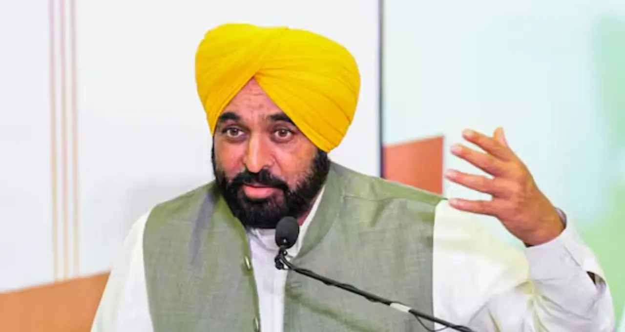 भगवंत मान की अधिकारियों को नसीहत, बोले- ऐसा काम करें कि तबादले पर लोग कहें, इन्हें यहीं रहना चाहिए था
