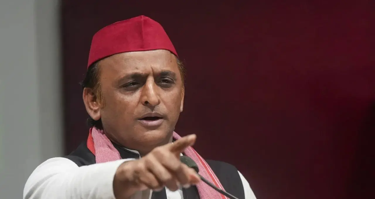UP Panchayat Elections: अखिलेश यादव का बीजेपी सरकार पर बोला हमला, पंचायत चुनाव में देरी को लेकर उठाए सवाल