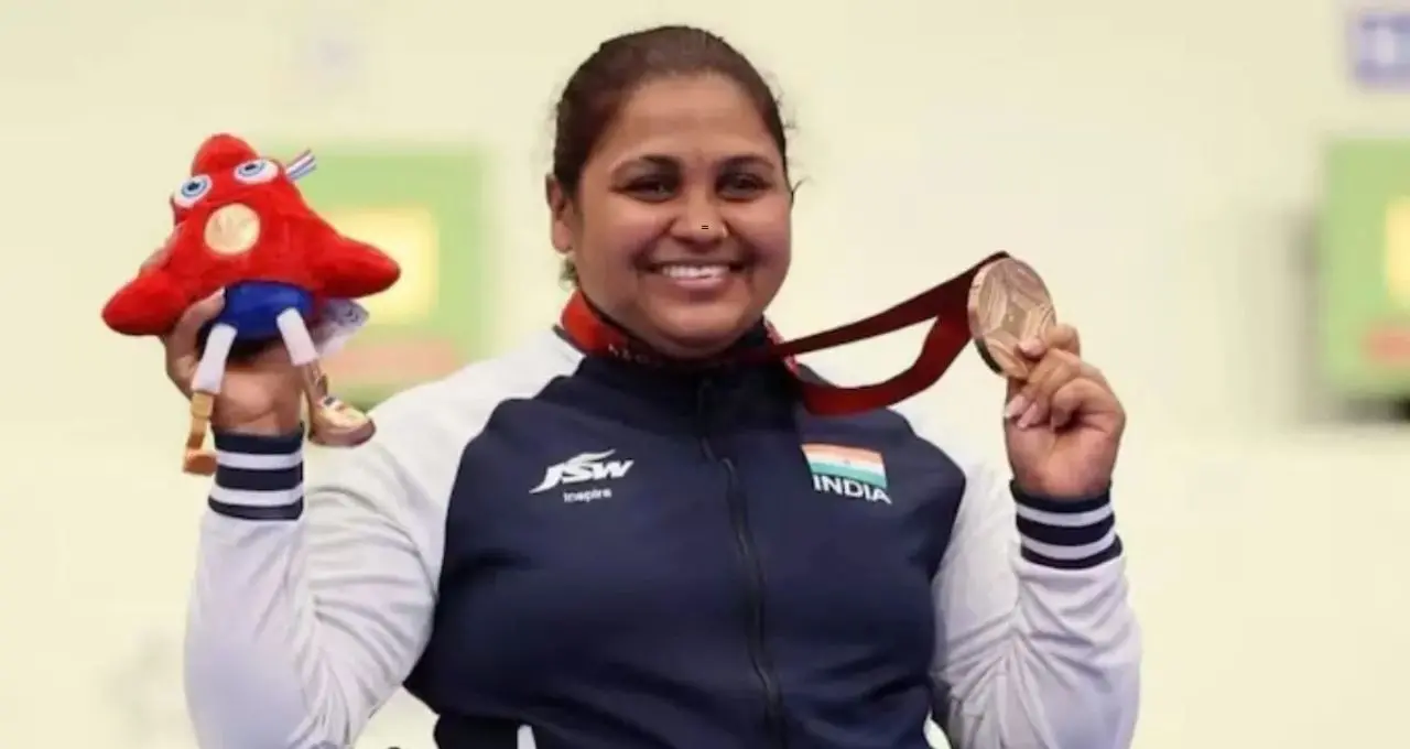 Mona Agarwal Record: पैरा एशियन गेम्स 2026 में जीता गोल्ड, एथलेटिक्स और वॉलीबॉल में भी दिखा चुकी हैं दम
