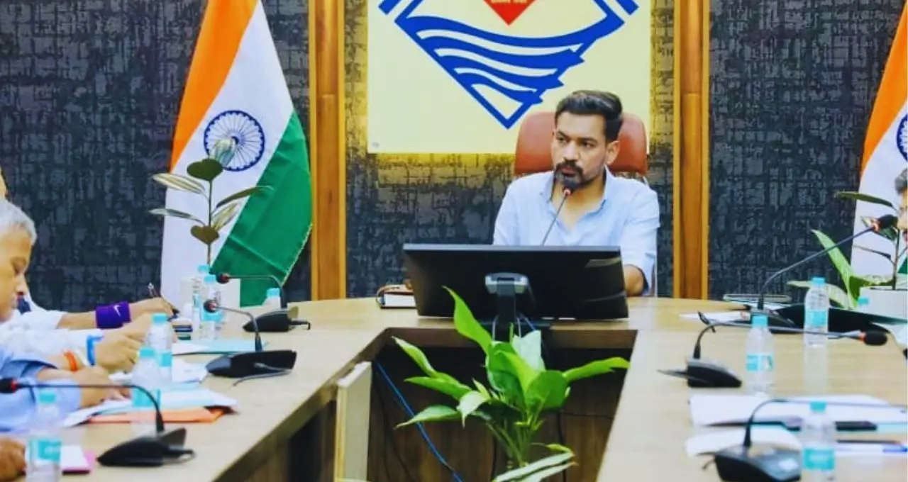 उत्तराखंड विधानसभा चुनाव 2027 की तैयारी तेज, देहरादून में बनेंगे 2045 मतदान केंद्र, बुजुर्गों को मिलेगी घर से मतदान की सुविधा