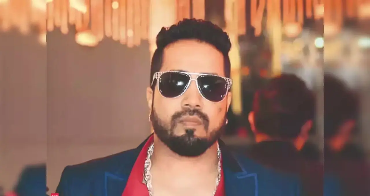 'भाई के शराब पीने की बात साबित हुई तो गाना छोड़ दूंगा', दलेर मेहंदी के समर्थन में उतरे मीका सिंह