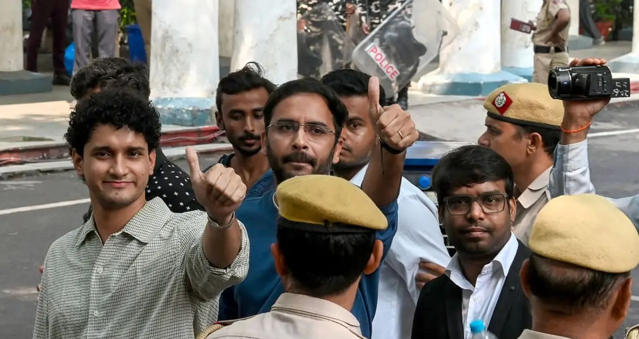CJP Protest: जंतर-मंतर पर प्रदर्शन को लेकर सौरव दास और आशुतोष रांका से सवाल, कोर्ट ने कहा- पहले मजिस्ट्रेट कोर्ट का इंतजार करें