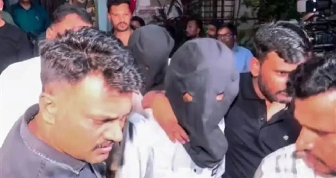 Tiger Shroff Firing Case: तीनों आरोपी 31 अक्टूबर तक पुलिस हिरासत में, मुंबई क्राइम ब्रांच करेगी पूछताछ