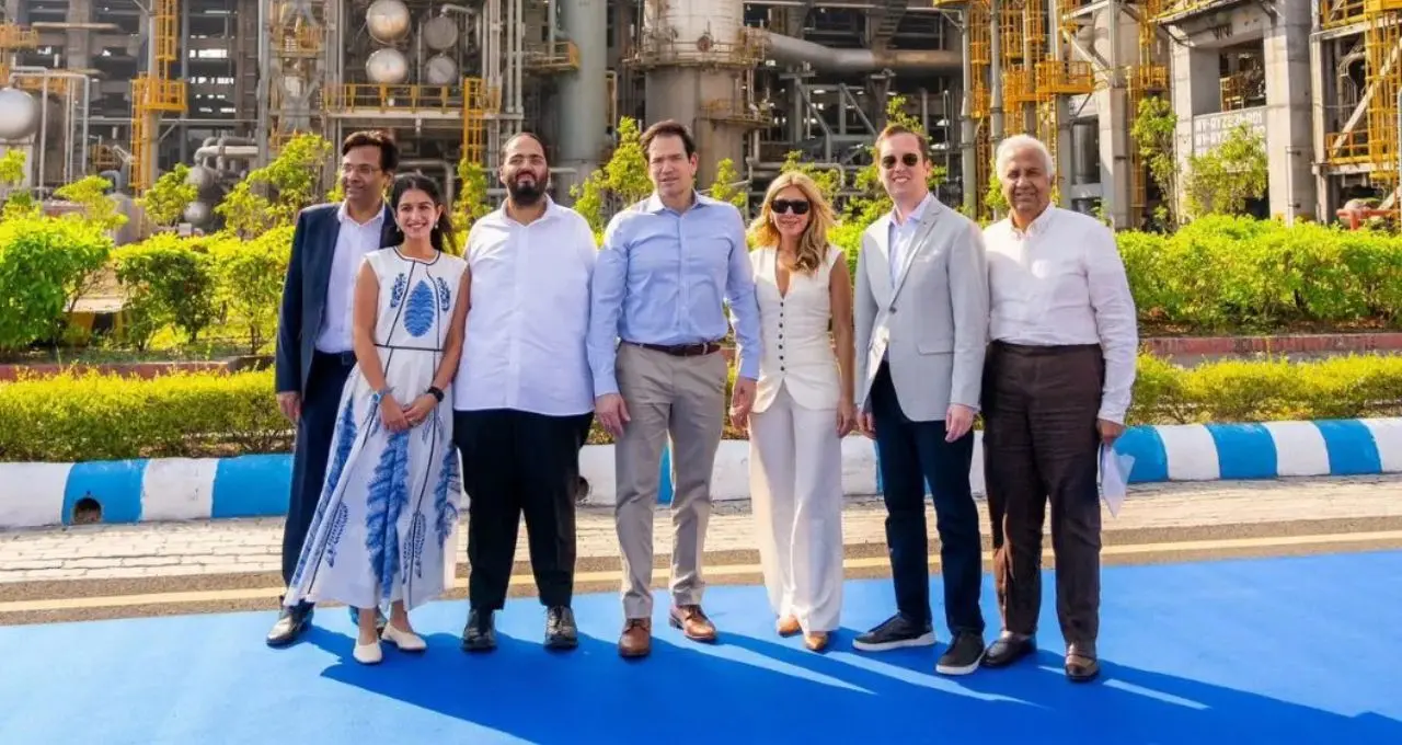 Reliance Refinery Visit: जामनगर रिफाइनरी पहुंचे अमेरिकी विदेश मंत्री मार्को रुबियो, मुकेश अंबानी से ऊर्जा और कारोबार पर चर्चा