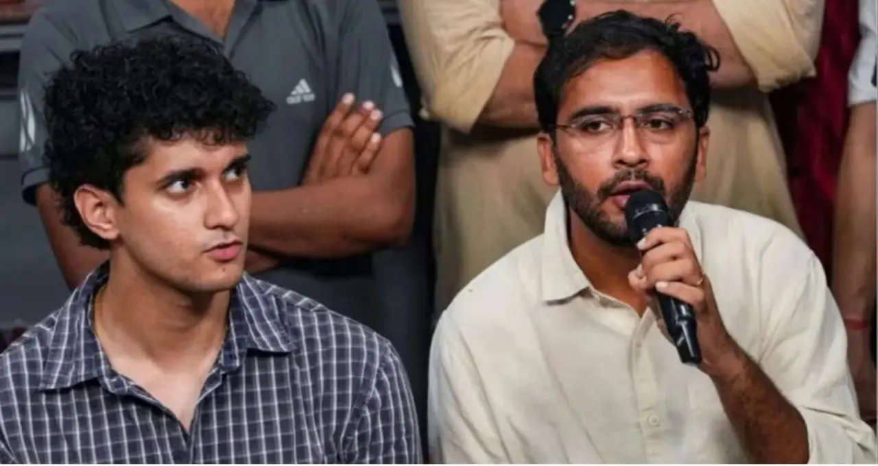 CJP Leaders Released: জেল থেকে বেরোতেই সৌরভ-রাঙ্কাকে দিপকের মজার ‘বকুনি’! বললেন, ‘আমায় ছাড়া বাগানে একা ঘোরা চলবে না’
