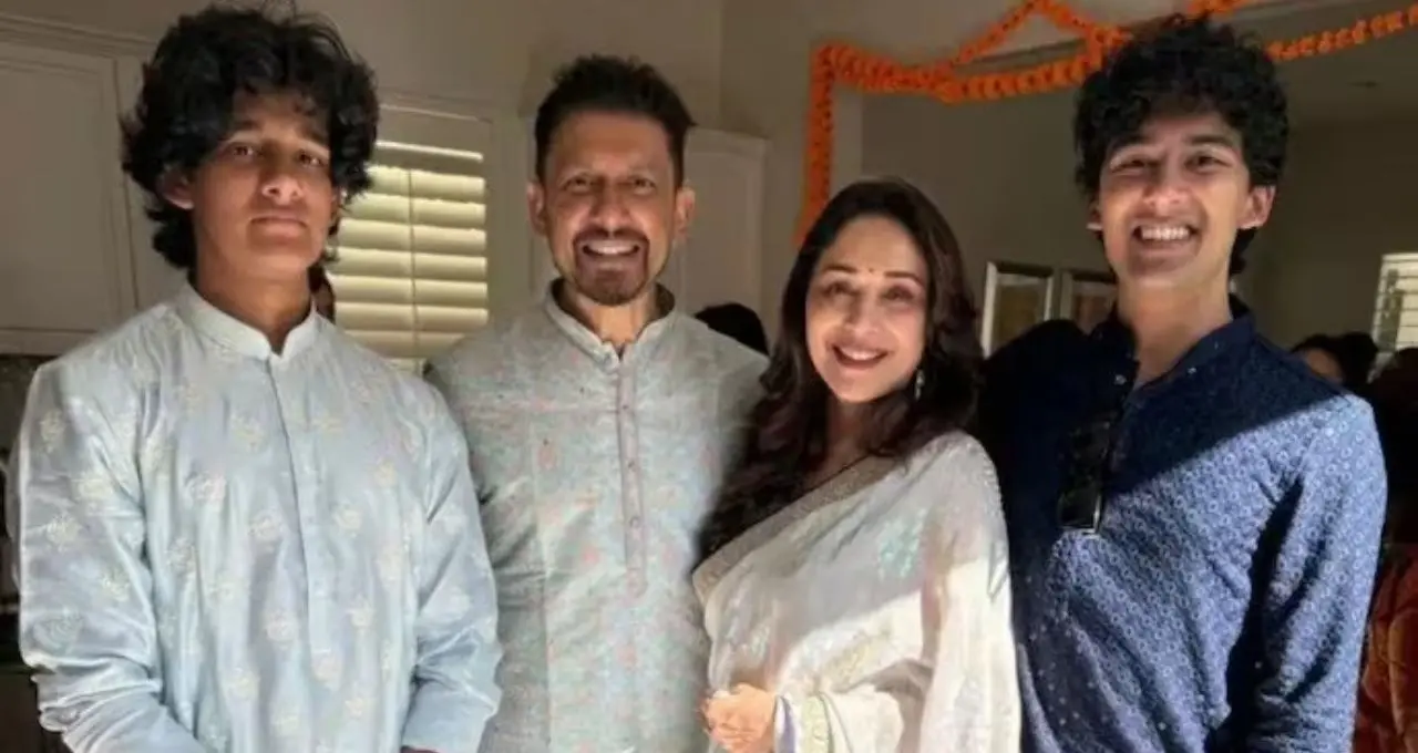 Madhuri Dixit: মা বলিউডের জনপ্রিয় অভিনেত্রী, বাবা নামী ডাক্তার! মাধুরীর দুই ছেলে কী করেন জানেন? একজন Apple-এ, অন্যজন রোবোটিক্স স্টার্টআপের সহ-প্রতিষ্ঠা