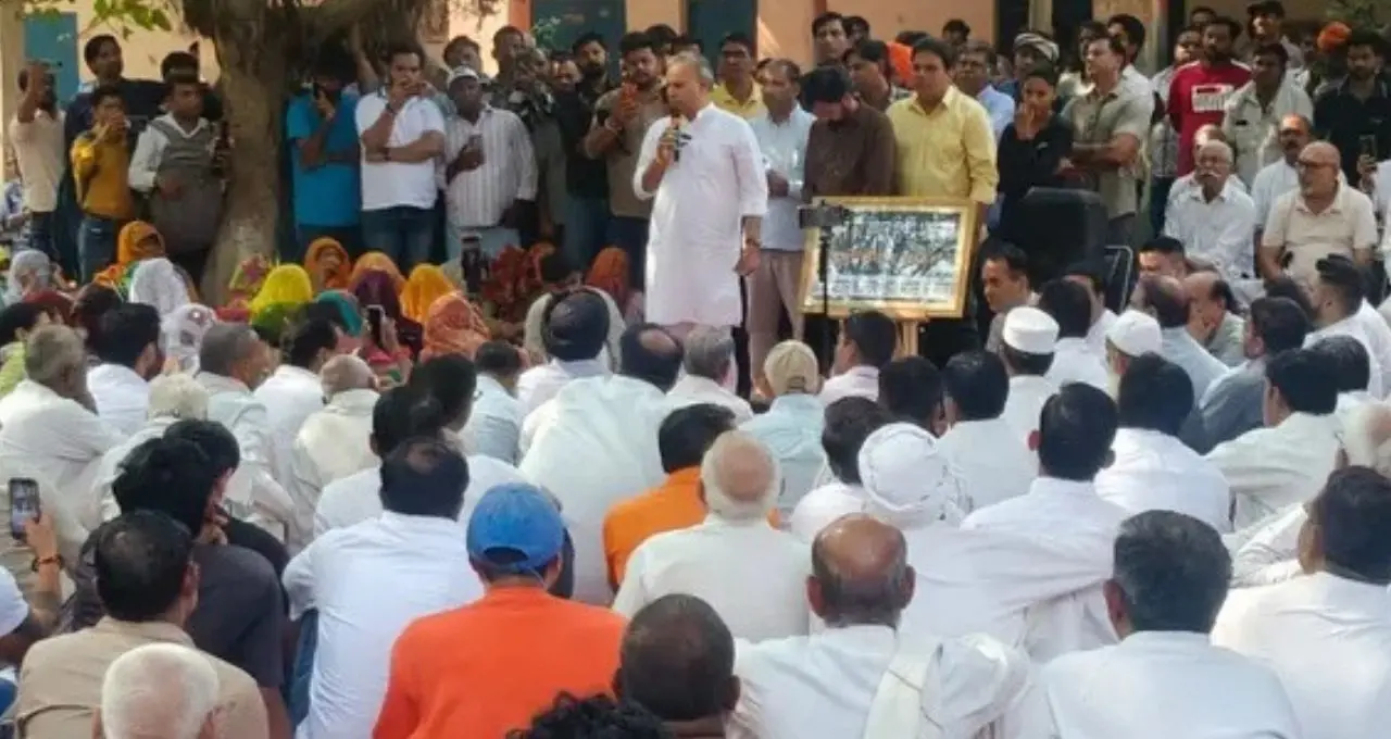 भांकरी में डंपिंग यार्ड के खिलाफ महापंचायत, 2000 से ज्यादा लोग जुटे, आंदोलन तेज करने का फैसला