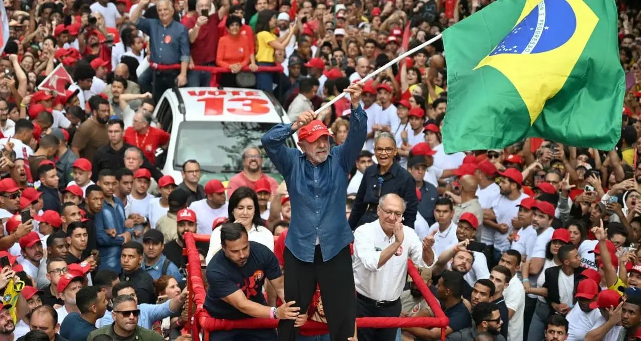 Brazil Election 2026: ब्राजील में लूला की ऐतिहासिक जीत, पहले दौर में पिछड़कर चौथी बार बने राष्ट्रपति