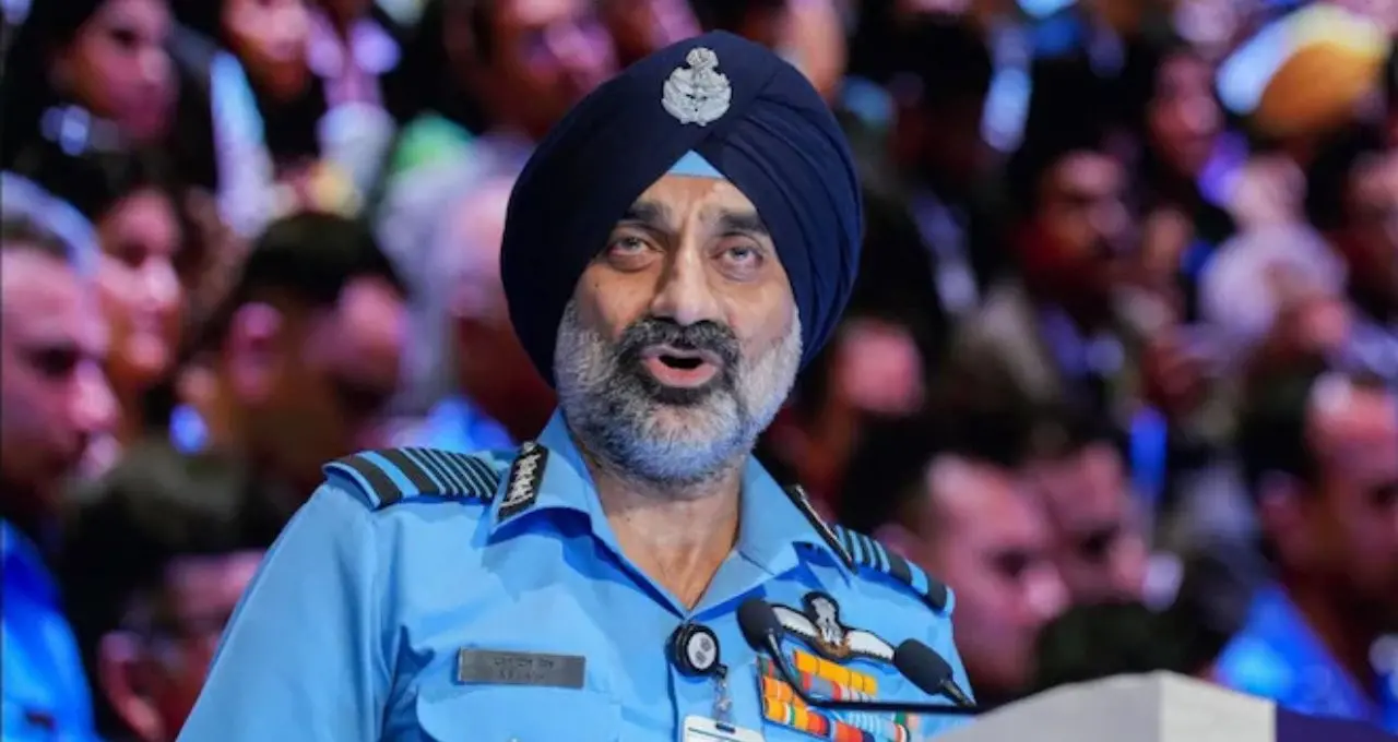 IAF Chief AP Singh: लड़ाकू विमानों का स्थायी बंटवारा नहीं, थिएटराइजेशन पर भारत अपनाएगा अपना मॉडल