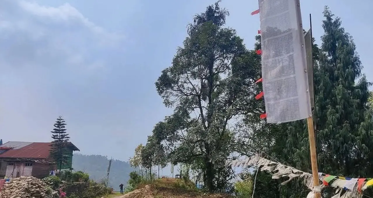 Offbeat Hill Destination: দার্জিলিং-লাভার ভিড় এড়িয়ে ঘুরে আসুন কালিম্পংয়ের লুনসেল! চা-বাগান, সবুজ পাহাড় আর নির্জন প্রকৃতির মাঝে কাটবে স্বপ্নের ছুটি
