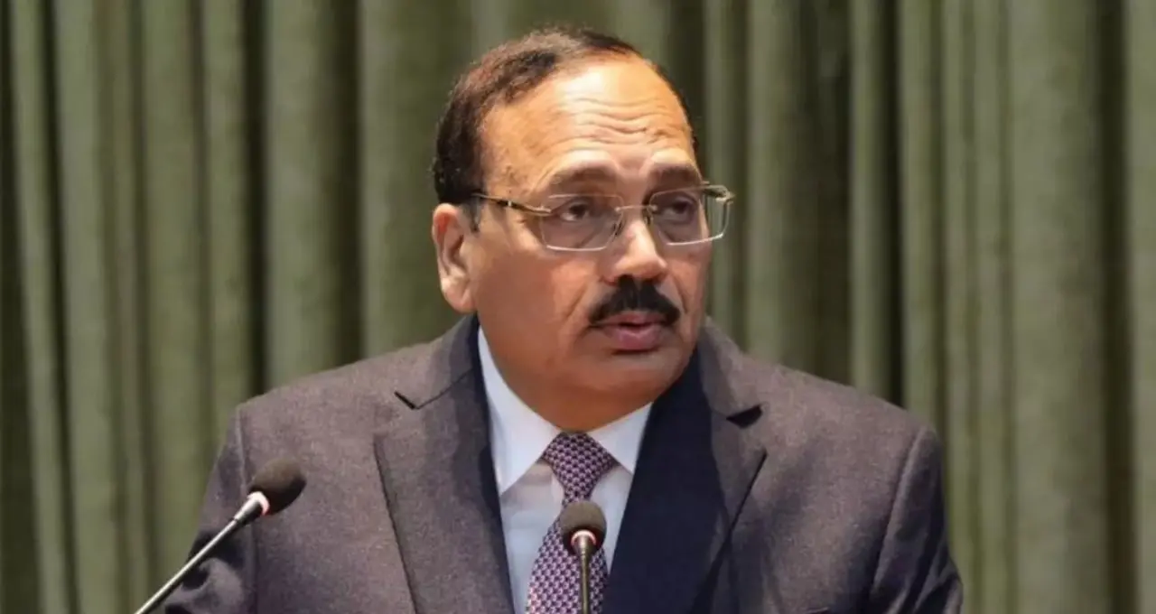 CJI सूर्यकांत से केरल कांग्रेस ने मांगी बिना शर्त माफी, विवादित पोस्ट करने वाले विजय थोट्टाथिल को पद से हटाया