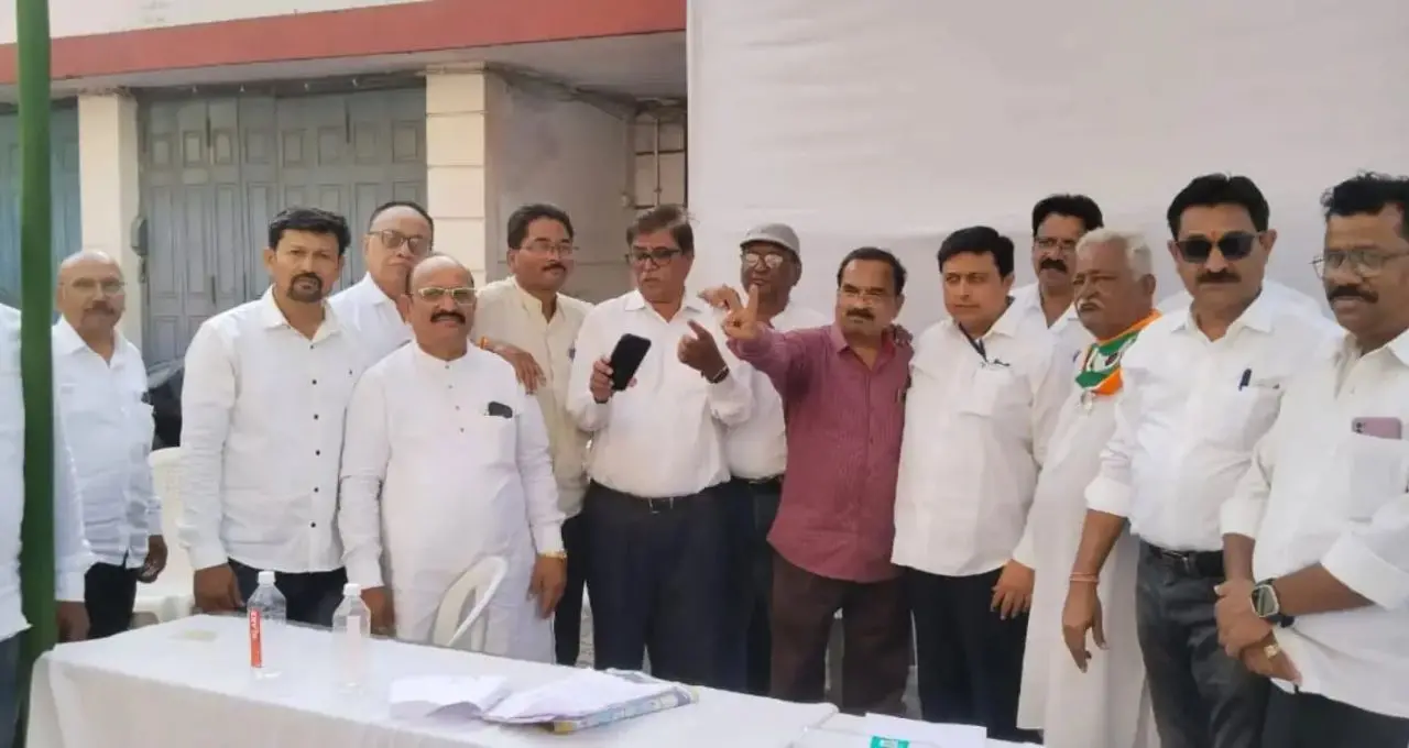 नागपुर MLC चुनाव में कांग्रेस की बड़ी जीत, अभिजीत वंजारी ने भाजपा के सुधाकर कोहाले को 3,271 वोटों से हराया