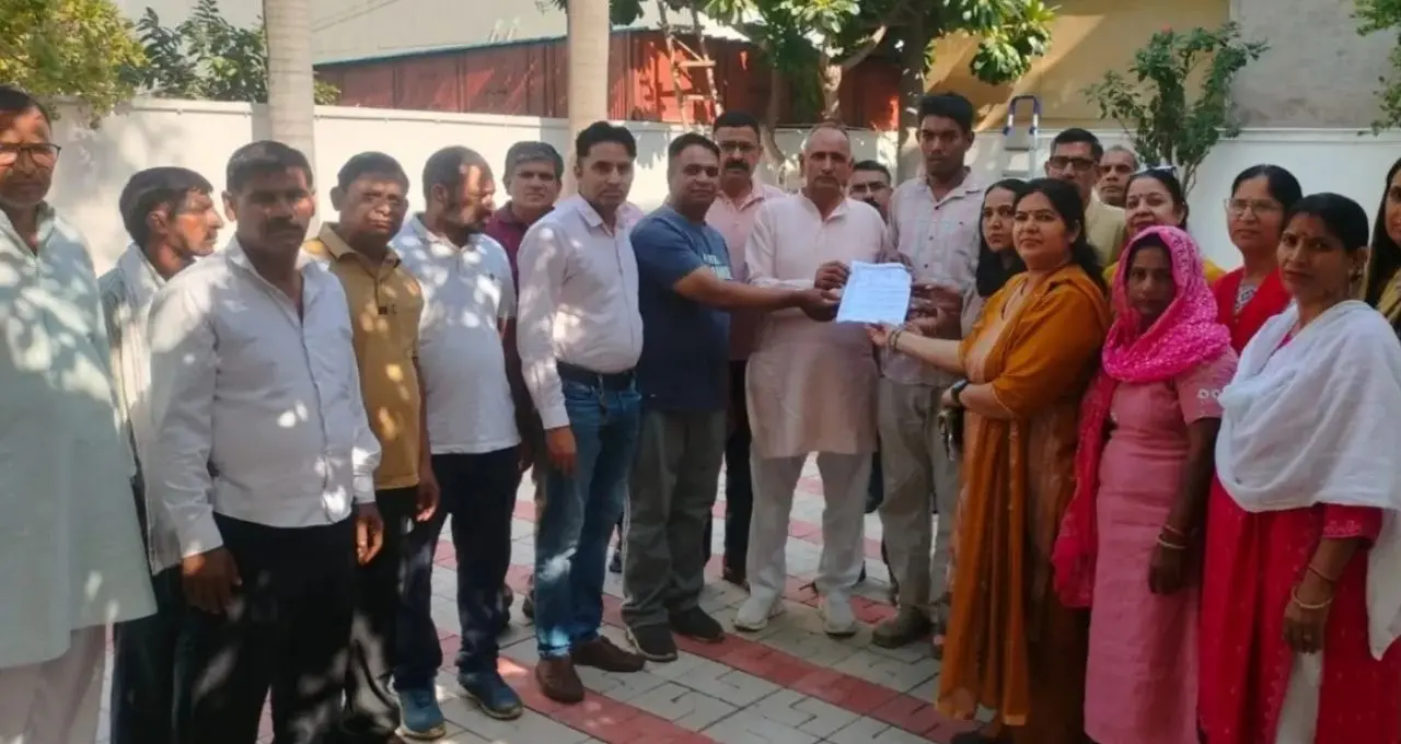 रेवाड़ी में किसानों और खेतिहर मजदूरों को बड़ी राहत, कोसली में छह लोगों को मिले 8.50 लाख रुपये के सहायता चेक
