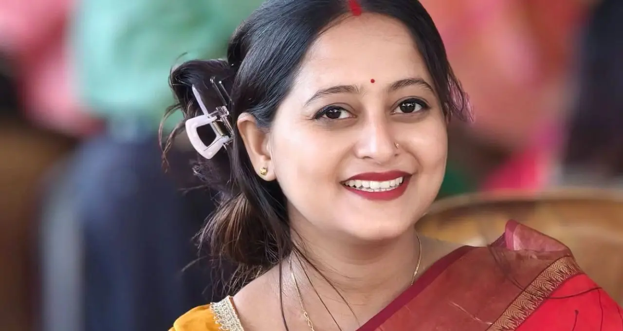 Anushree Biswas: দ্বিতীয় সন্তান জন্মের পর ICU-তে অনুশ্রী বিশ্বাস! কে এই জনপ্রিয় বাঙালি ইনফ্লুয়েন্সার, কী ধরনের ভিডিও বানান তিনি?