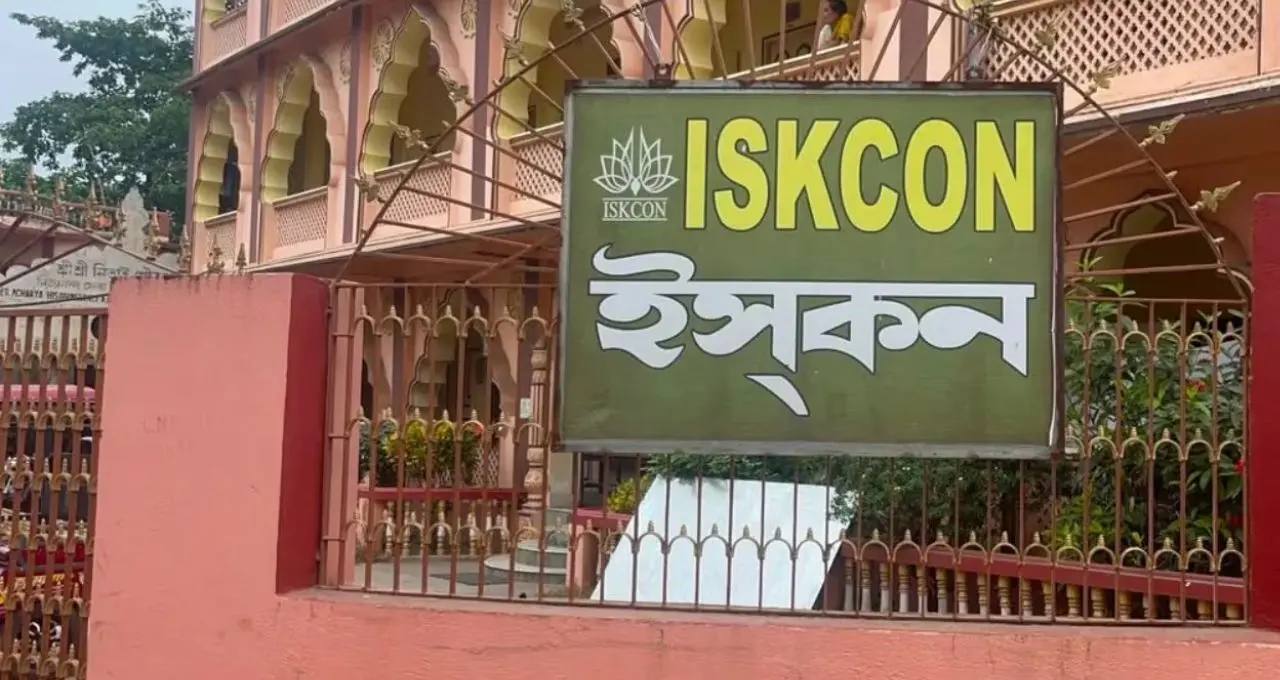 তারাপীঠ থেকে মাত্র ৭ কিলোমিটার দূরেই অপূর্ব বৈষ্ণব ধাম! নিরিবিলি পরিবেশে ঘুরে আসুন বীরচন্দ্রপুরের ইসকন মন্দির, রইল যাওয়ার রাস্তা ও ঠিকানা