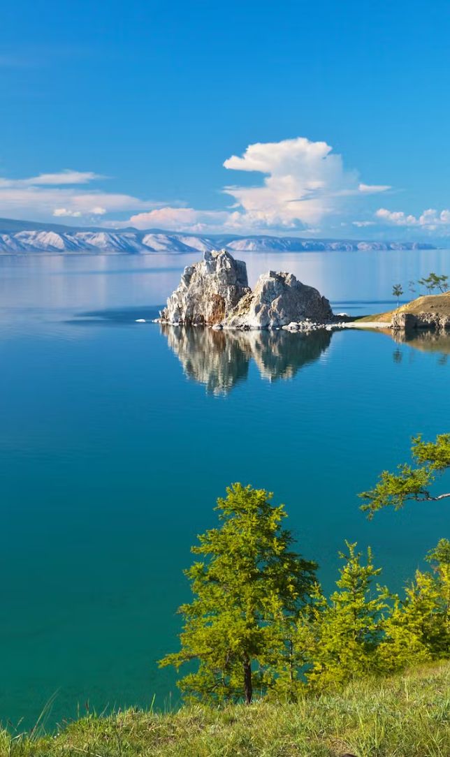 दुनिया की सबसे पुरानी और गहरी झील Lake Baikal