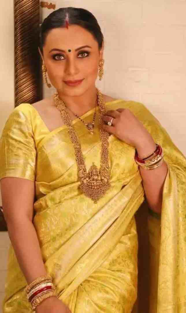 सरस्वती पूजा पर पहनें पीली साड़ी, ये हैं सबसे सुंदर और ट्रेंडिंग डिजाइन