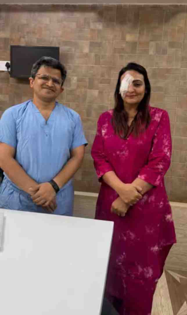 सर्जरी के अगले दिन सेट पर लौटीं उर्वशी उपाध्याय