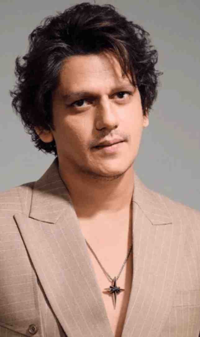 विजय वर्मा की लाइफ में नई मिस्ट्री वुमन की एंट्री, जानें कौन हैं आलिया कुरैशी