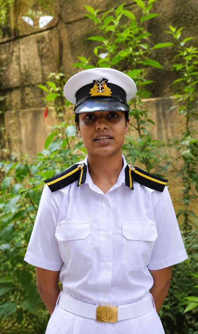 18 साल की तन्वी बनीं मर्चेंट नेवी अफसर, बिना कोचिंग सिर्फ 1 महीने की तैयारी से हासिल की सफलता