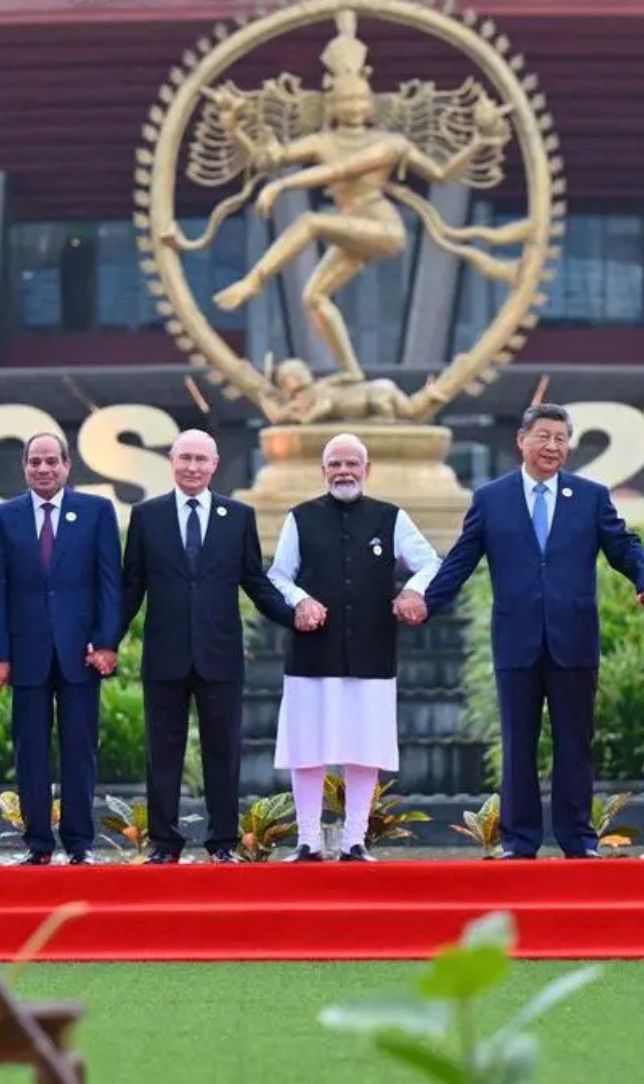BRICS Summit 2026: दूसरे दिन छाया मोदी-पुतिन-जिनपिंग का जलवा, देखें समिट की खास तस्वीरें